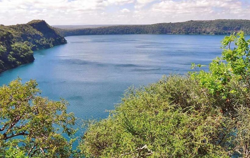 Lake Chala Day Trip – Explore Tanzania’s Stunning Crater Lake